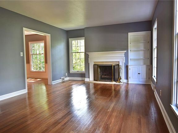 4th image of 141 Alburn Dr