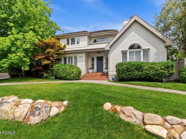 2321 E Wrenhaven Ln, Holladay, UT 84121