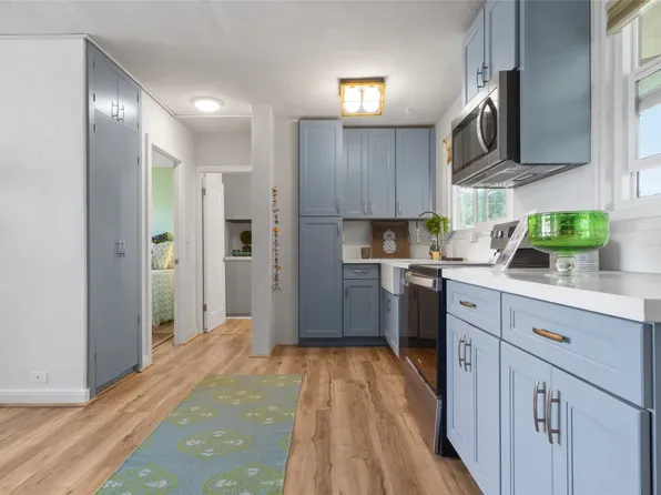 75 Kihapai St APT 12, Kailua, HI 96734