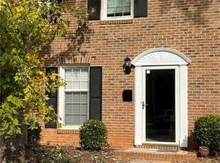 8358 Knights Bridge Rd, Charlotte, NC 28210