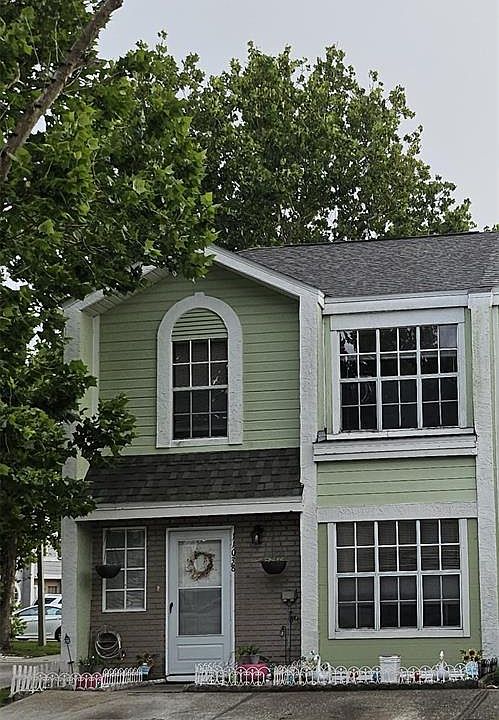 1st image of 11038 Regency Commons Ct