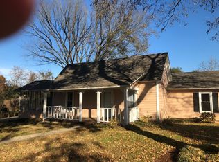 9446 Cemetery Rd, Bowling Green, KY 42103