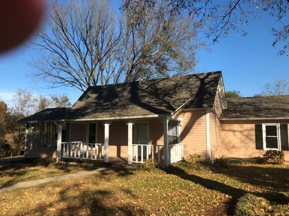 9446 Cemetery Rd, Bowling Green, KY 42103