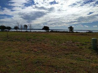 110 Indian Shores Ct, Newport, NC 28570