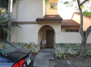 6358 NW 171st St, Hialeah, FL 33015