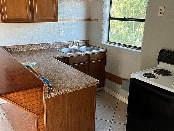 3rd image of 5005 Old Cheney Hwy #4