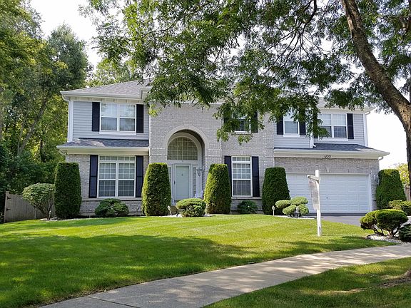2nd image of 400 Pinehurst Ct