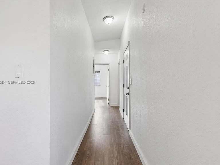 1045 NW 115th St — Photo 7