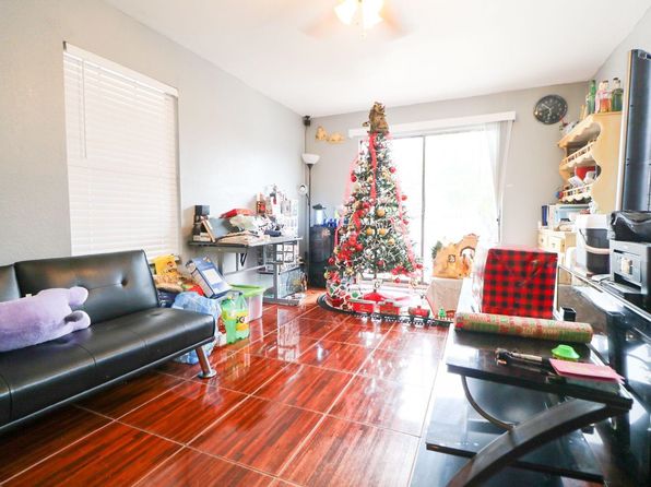 laredo-texas-49632448 picture