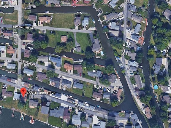 Location on lake and Canal 