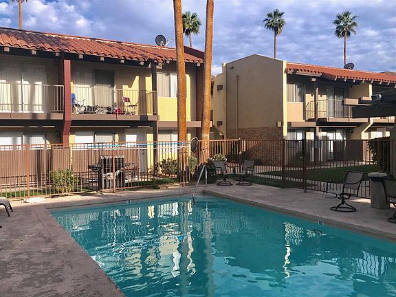 3rd image of 51025 Avenida Martinez APT 19