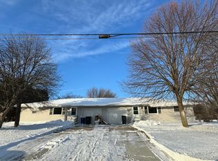 836 Airport Rd, Menasha, WI 54952