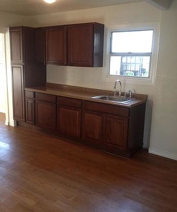 5th image of 1215 Sims Ave