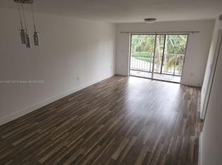 2620 NE 135th St APT 326, North Miami, FL 33181