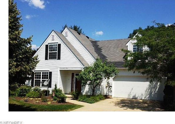 1st image of 902 Bristol Ln