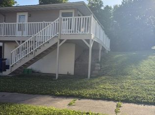 1809 Garry Ave NW, Cedar Rapids, IA 52405