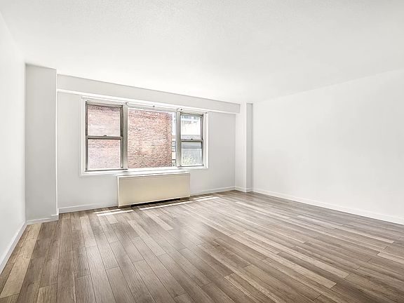 2nd image of 224 E 60th St APT 4E