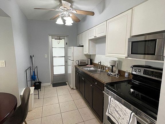 2nd image of 336 Sunset Dr #2