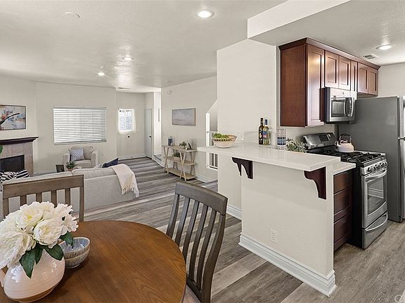 4th image of 20807 Elaine Ave #2