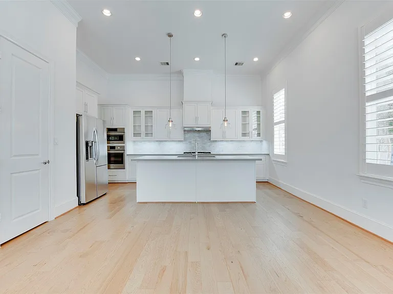 8736 Oak Kolbe Ln — Photo 9
