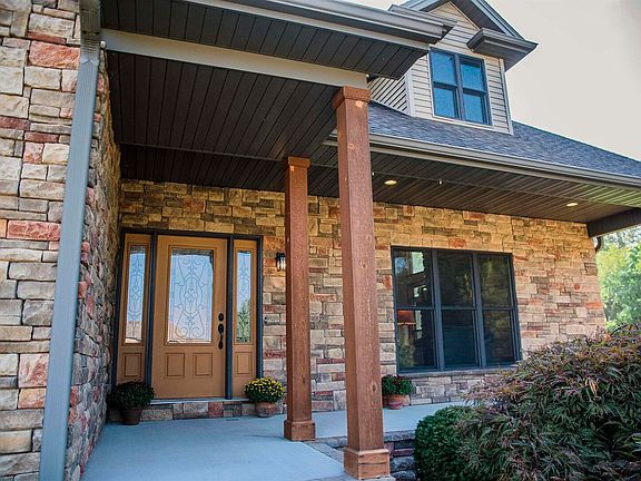 2nd image of 3331 Wynstone Dr