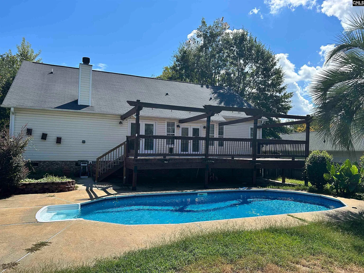 3 bed, 2100 sqft, $2,500 — Photo 4
