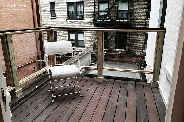 Rented by Sotheby's International Realty | media 13