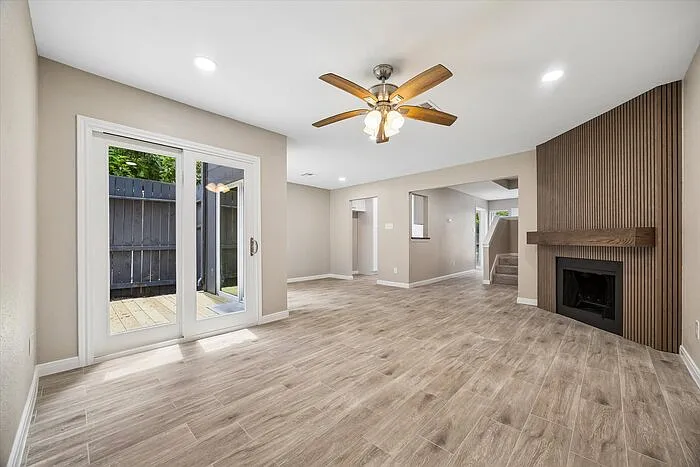 3 bed, 2.5 bath, 1554 sqft, $1,600 — Photo 3