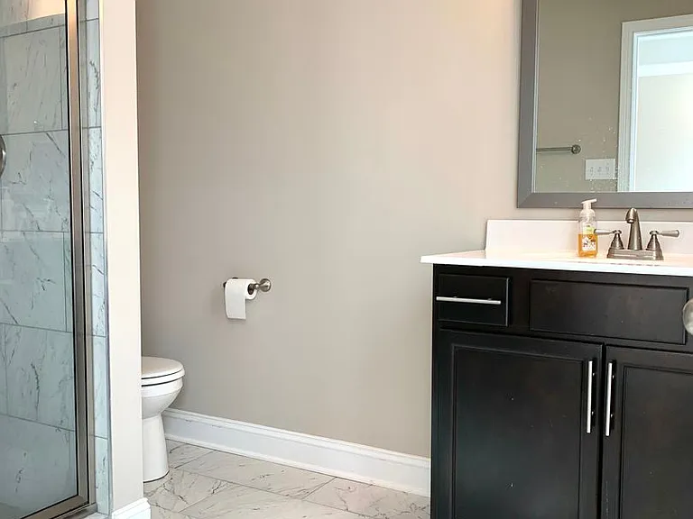 886 Lutz Ln — Photo 24