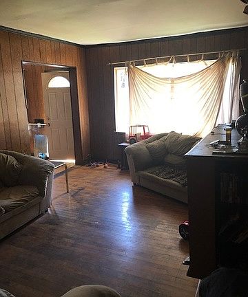 4th image of 9343 S Woodlawn Ave