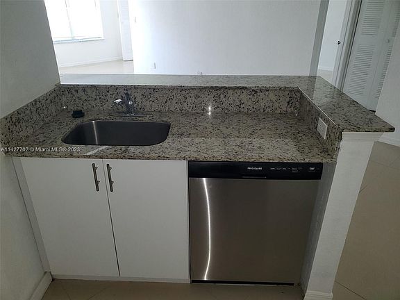 5th image of 3460 Pinewalk Dr N APT 325