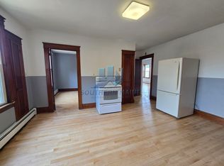 49 3rd St #2, Auburn, ME 04210