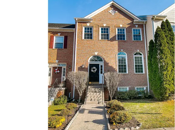 648 Burnside Ter SE, Leesburg, VA 20175