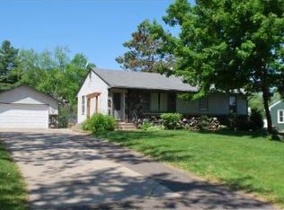 41 McClelland St N, Maplewood, MN 55119