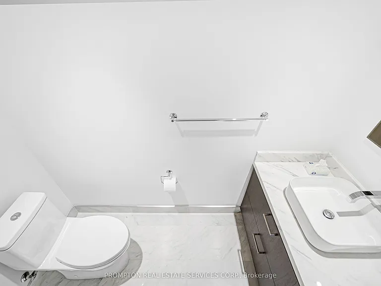 455 Wellington St W #908 — Photo 8