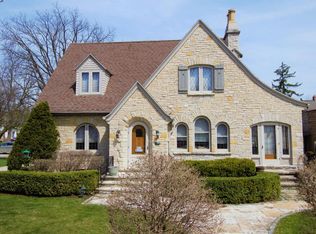 N70W6434 Bridge Rd, Cedarburg, WI 53012