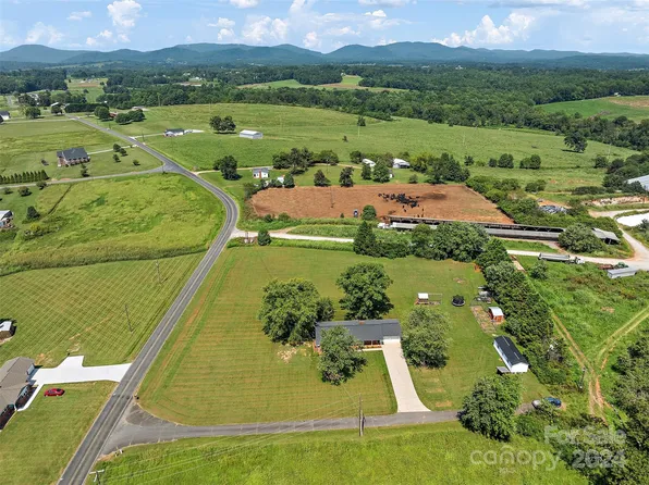 1272 Three Forks Church Rd, Taylorsville, NC 28681