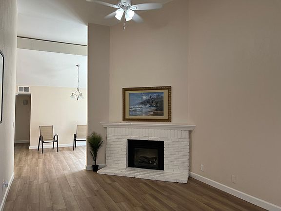 3rd image of 6222 Spruce Ave