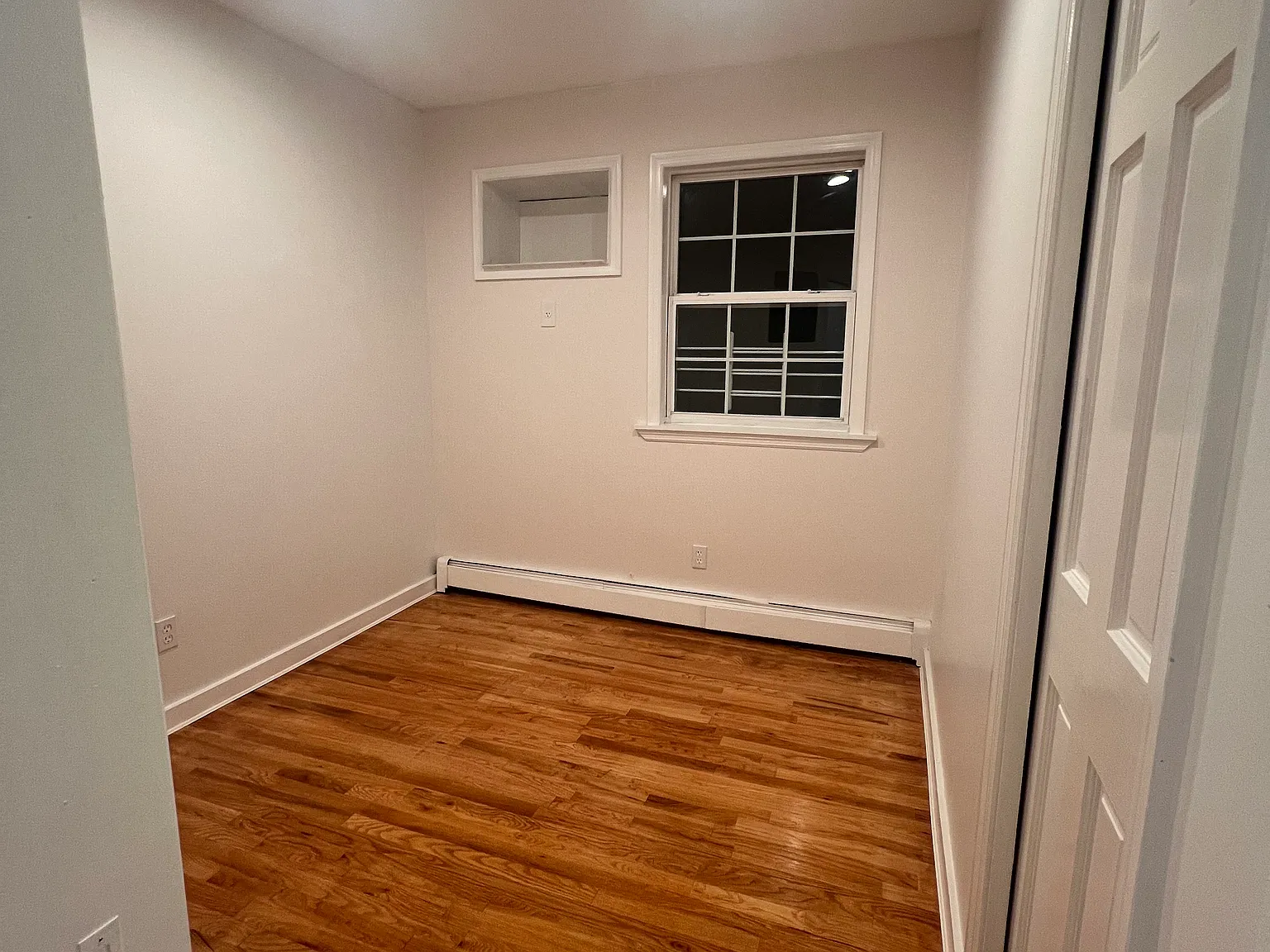 3 bed, 820 sqft, $3,500 — Photo 3