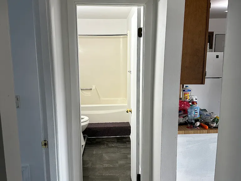 1600 2nd St #4 — Photo 3