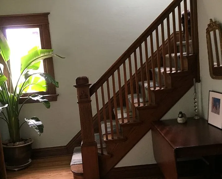 foyer stairs
