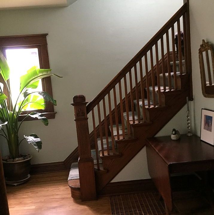 foyer stairs