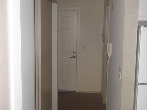 5th image of 3230 Eastlake Ave E #4617827