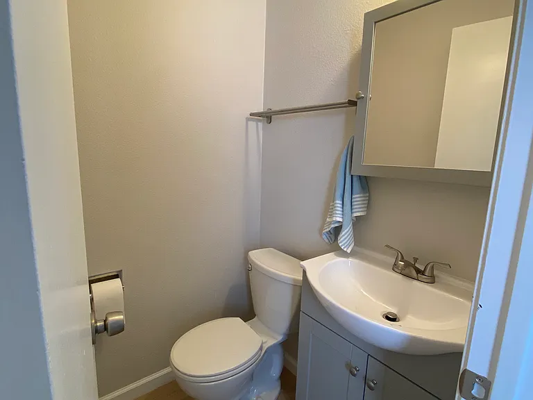 8812 Clearbrook Trl #B — Photo 11