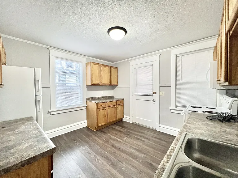 509 E Milwaukee St #3 — Photo 3
