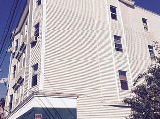 85 Newbury St APT 3L, Lawrence, MA 01840