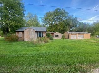 724 Briggs Rd, Leavittsburg, OH 44430