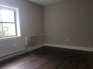 100 Banks St APT 11, Cambridge, MA 02138