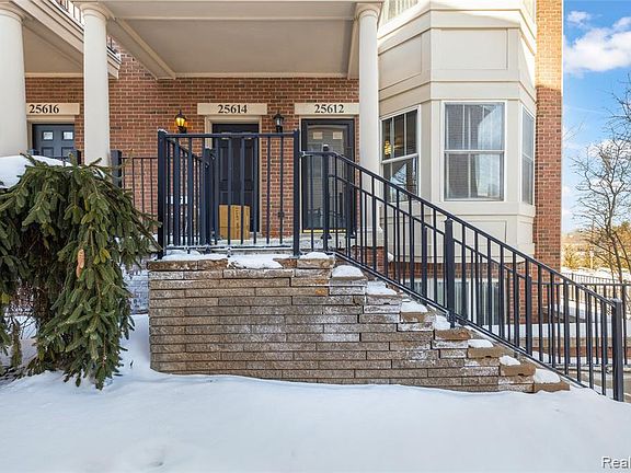 2nd image of 25612 Portico Ln