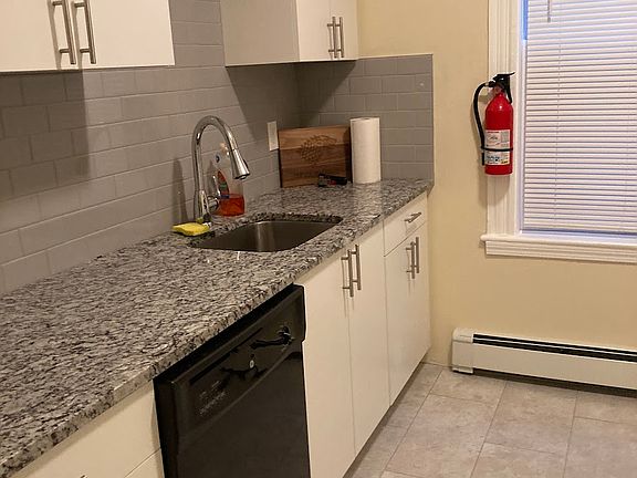 3rd image of 101 Calumet St #1